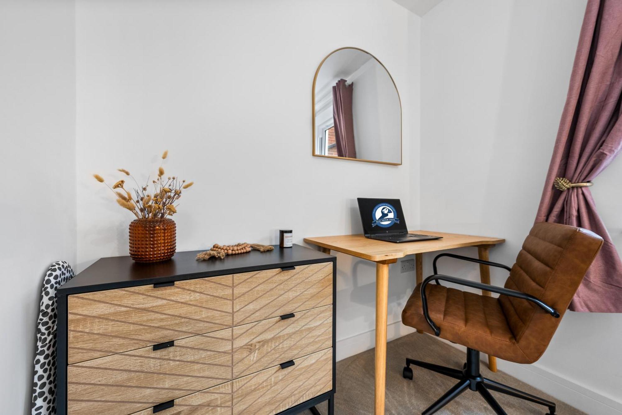 Appartement 1-bedroom Luxurious, Centre, Chic & Stunning In Southampton, Sleeps 4, Summer Special Offer! - By Blue Puffin Southampton