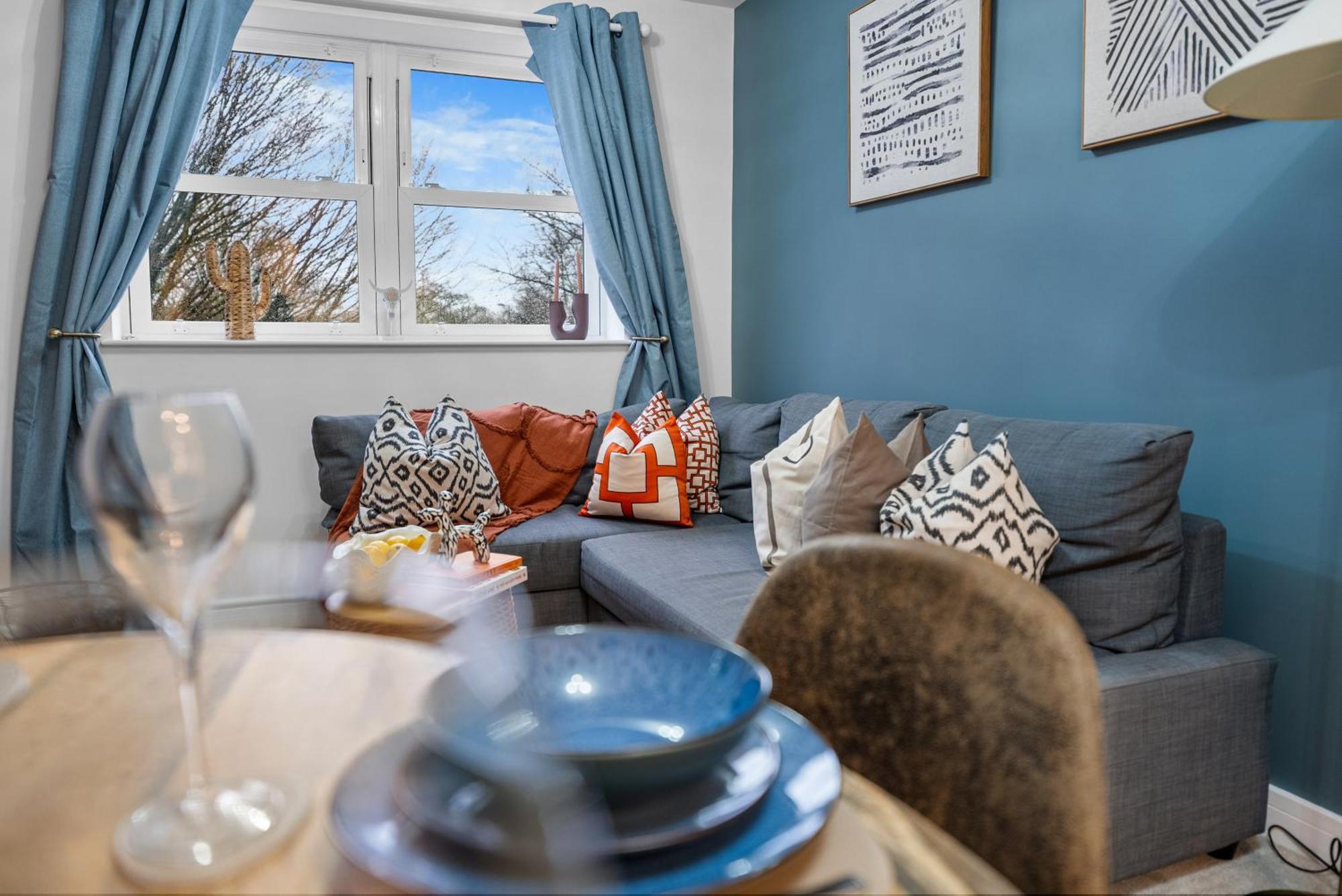 Appartement 1-bedroom Luxurious, Centre, Chic & Stunning In Southampton, Sleeps 4, Summer Special Offer! - By Blue Puffin